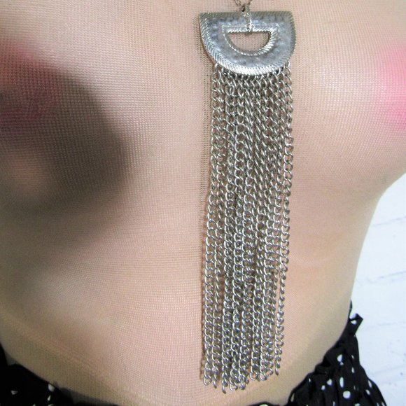 SEXY SILVER TONE METAL NECKLACE EXCEL. COND. VINTAGE AMERICAN - Picture 3 of 8